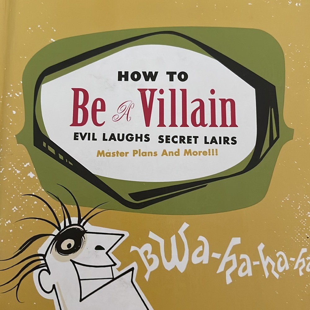✨3/$25✨ “How To Be A Villain” Handbook - Picture 2 of 10